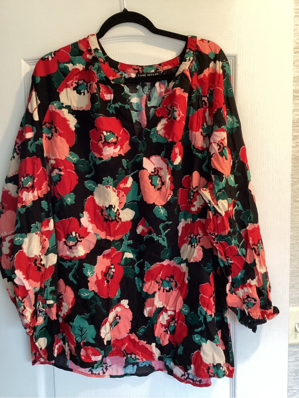 Lane Bryant Black Floral Blouse with Red & Pink Blooms 26 EUC